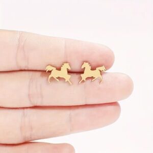 Gold Horse Stud Earrings. 2026 Lucky Horse Symbol Earrings 🐴 Christmas Gift